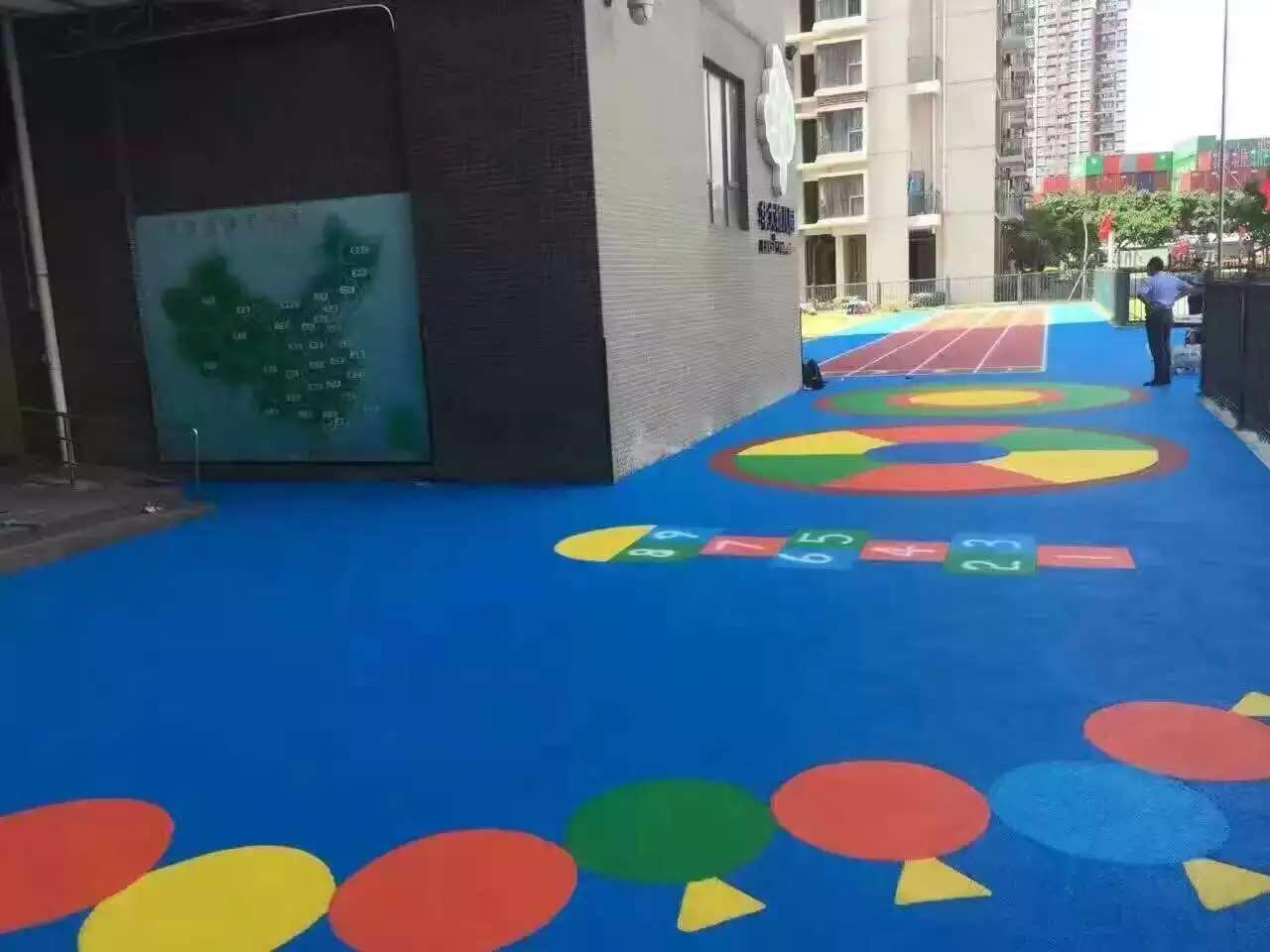 幼儿园室内PVC弹性复合塑胶地板效果图_李慎来